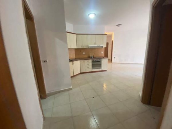 Tirane, shitet apartament 2+1+BLK Kati 4, 100 m² 92.000 Euro (Rruga Loni Ligori)