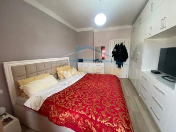 Tirane, shitet apartament 2+1+BLK Kati 16, 110 m² 220.000 Euro (Qender)