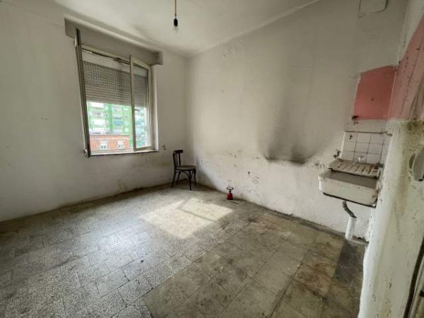 Tirane, shitet apartament 2+1+BLK Kati 6, 60 m² 95.000 Euro (Pallatet Agimi)