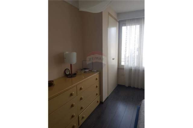 Tirane, jepet me qera apartament 70 m² 450 Euro (rruga elbasanit)