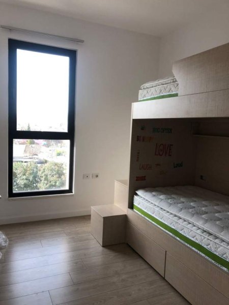 Tirane, jepet me qera apartament 3+1 Kati 2, 116 m² 55.000 Leke