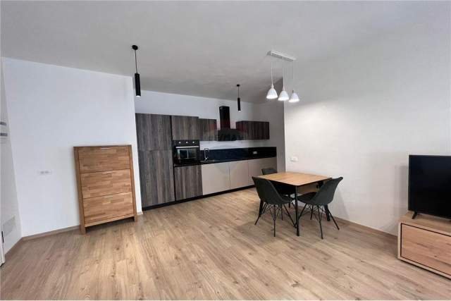 Tirane, jepet me qera apartament 64 m² 500 Euro (liqeni i thate)