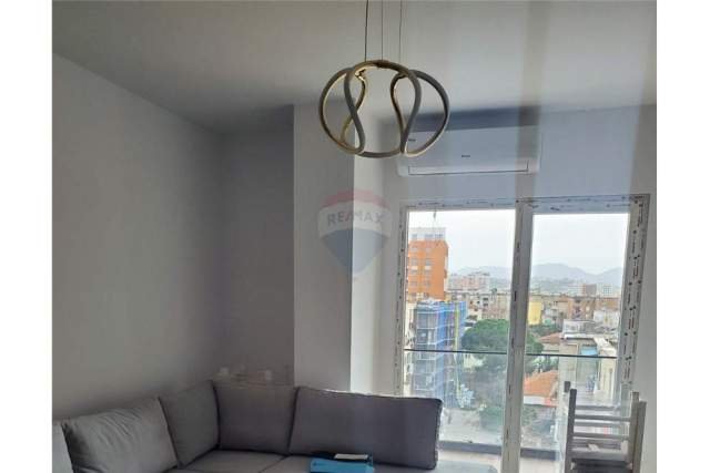 Tirane, jepet me qera apartament 2+1 Kati 5, 78 m² 450 Euro