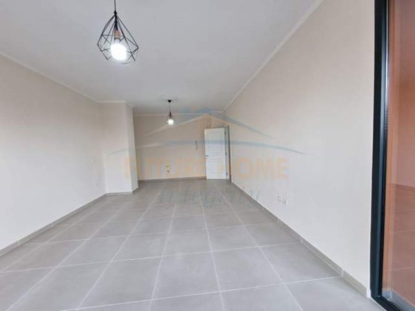 Tirane, shitet apartament 2+1 Kati 2, 120 m² 142.000 Euro (Oxhaku)