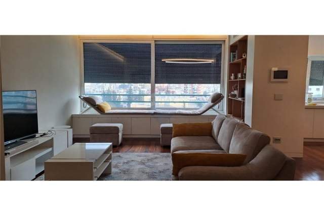 Tirane, jepet me qera apartament 2+1+BLK Kati 8, 125 m² 1.500 Euro (stadiumi aer albania)
