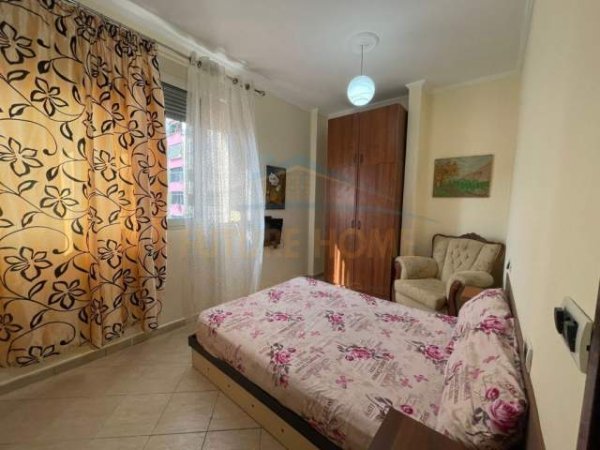 Tirane, jepet me qera apartament 1+1 Kati 4, 52 m² 320 Euro (5 Maji)