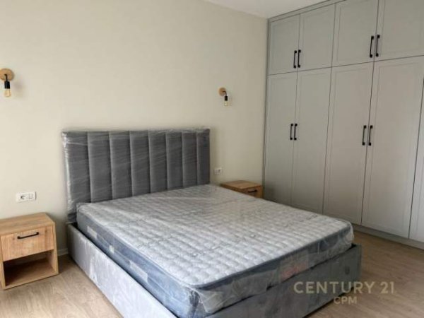 Tirane, jepet me qera apartament 2+1+BLK Kati 6, 123 m² 1.100 Euro (Blloku)