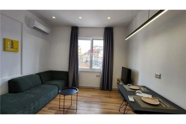 Tirane, shitet apartament 1+1 Kati 5, 55 m² 115.000 Euro (Shkolla e Baletit)