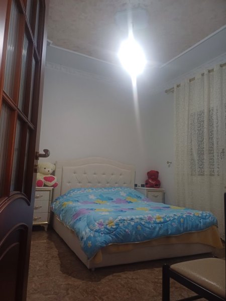 Vlore, jepet me qera apartament 2+1 Kati 1, 400 €