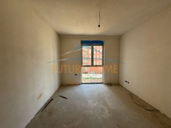 Tirane, shitet apartament 2+1+Ballkon Kati 2, 117 m² 199.000 € (Kompleksi Orbital, Bulevardi i Ri, Tiranë)