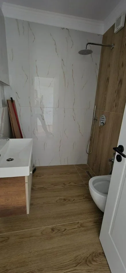 Tirane, shitet apartament 1+1 Kati 2, 54 m² 110.000 € (Prane Mozaikut te Tiranes)
