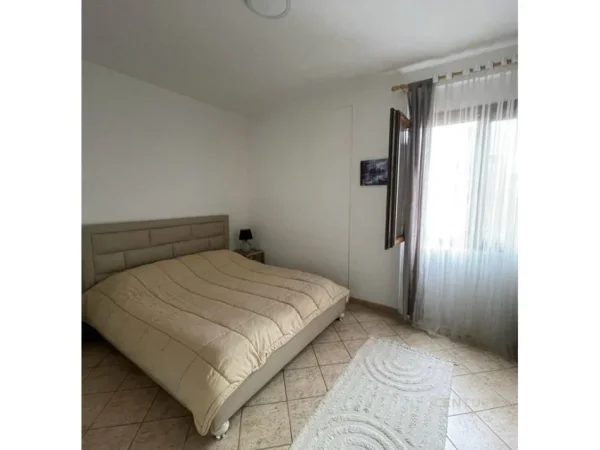 Tirane, jepet me qera apartament 1+1 Kati 2, 52 m² 475 € (Siri kodra)