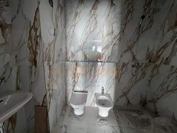 Tirane, shes apartament 2+1+Ballkon Kati 6, 108 m² 195.000 € (Kompleksi ASL)