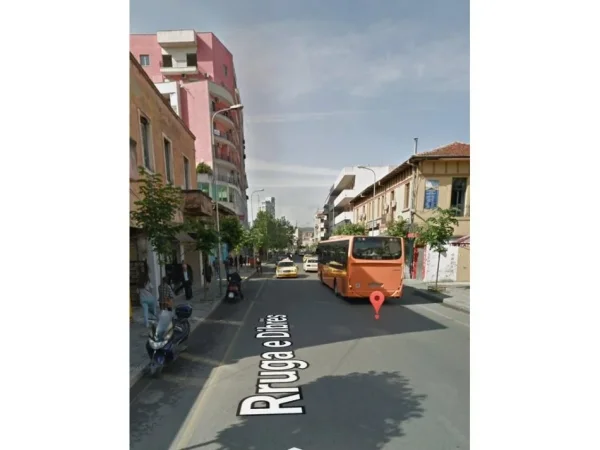 Tirane, shitet garazh | vend parkimi Kati -2, 30 m² 45.000 € (Rruga e Dibres)