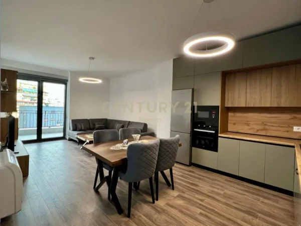 Tirane, jepet me qera apartament 2+1 Kati 7, 127 m² 1.300 € (Pazari i ri)