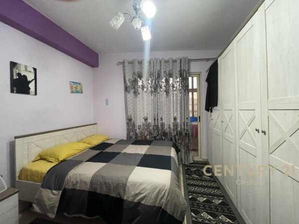 Tirane, jepet me qera apartament 1+1 Kati 6, 70 m² 600 € (KOMUNA E PARISIT)