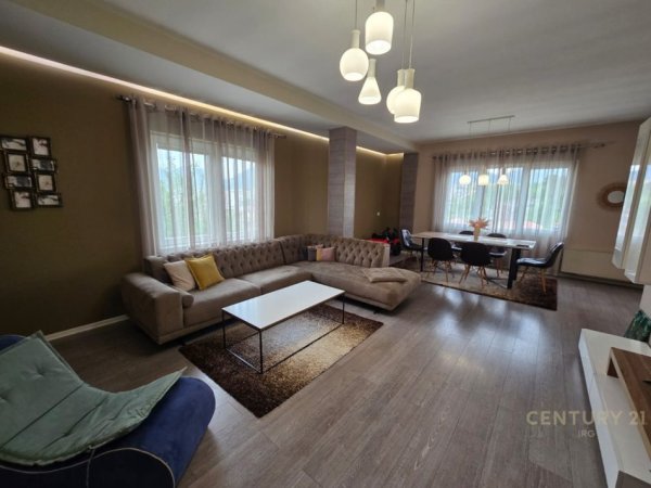 Tirane, jepet me qera apartament 2+1 Kati 3, 124 m² 850 € (rruga 2 vellezerit kondi)