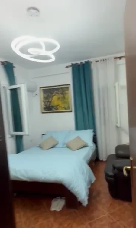 Tirane, jepet me qera apartament 2+1+Ballkon Kati 6, 90 m² 600 € (Sami frasheri)