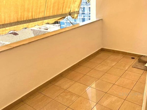 Tirane, shitet zyre Kati 4, 120 m² (Bllok)