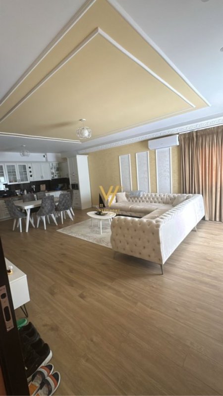 Tirane, jepet me qera apartament 2+1+Ballkon Kati 3, 143 m² 900 € (LIQENI I FARKES)