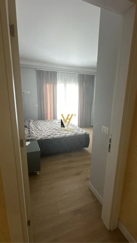 Tirane, shitet apartament 2+1+Ballkon Kati 3, 143 m² 290.000 € (LIQENI I FARKES)