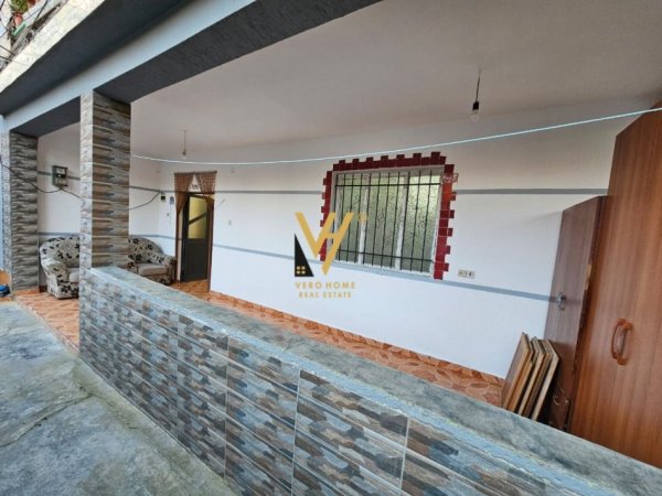 Tirane, jepet me qera apartament 2+1+Ballkon Kati 1, 100 m² 480 € (ISH FUSHA AVIACIONIT)