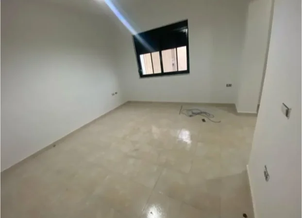 Tirane, shitet 1+1 Kati 4, 56 m² 103.000 € (Brryli)