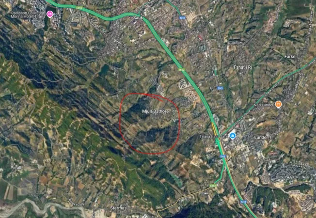 Tirane, toke , 18.500 m² (Mjull Bathore)