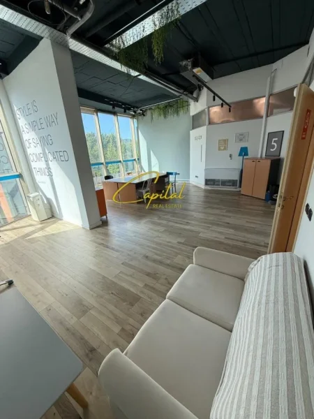 Tirane, shitet ambjent biznesi Kati 2, 57 m² 342.000 € (RRUGA SAMI FRASHERI)