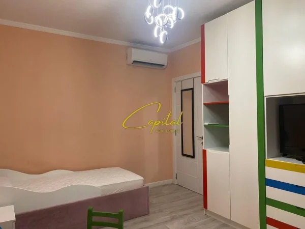 Tirane, jepet me qera apartament 2+1 Kati 6, 105 m² 700 € (GOLDEN PARK 3)