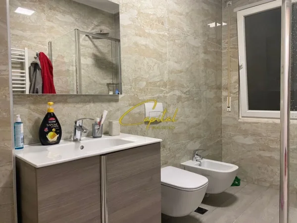 Tirane, jepet me qera apartament 2+1 Kati 6, 105 m² 700 € (GOLDEN PARK 3)