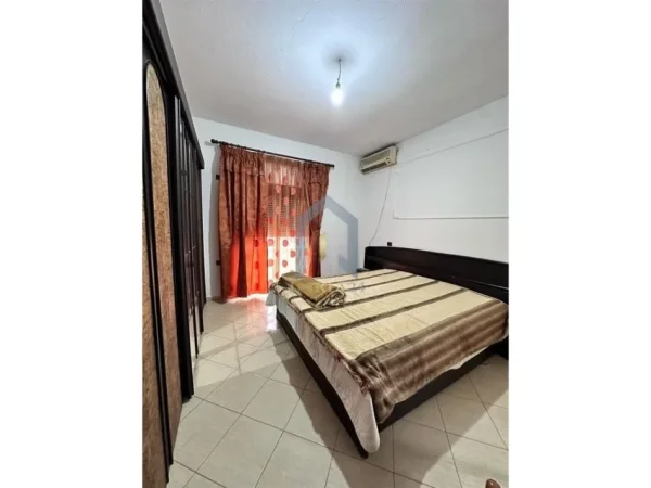 Tirane, jepet me qera apartament 3+1 Kati 2, 130 m² 500 € (Astir "Teodor Keko")