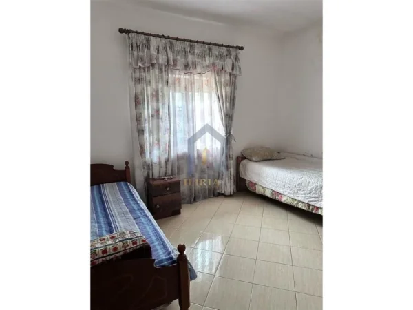 Tirane, jepet me qera apartament 3+1 Kati 2, 130 m² 500 € (Astir "Teodor Keko")