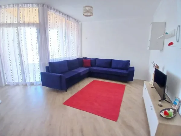 Tirane, jepet me qera apartament 1+1+Ballkon Kati 9, 78 m² 350 € (Rruga Teodor Keko)