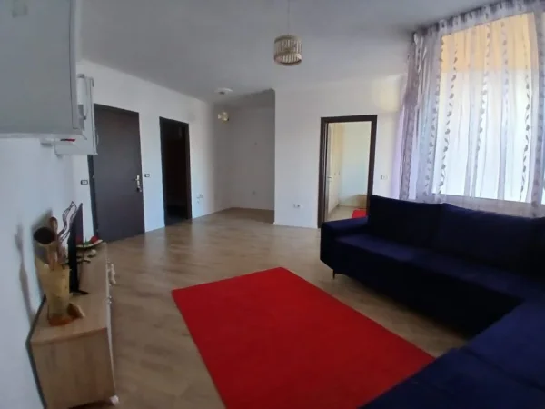 Tirane, jepet me qera apartament 1+1+Ballkon Kati 9, 78 m² 350 € (Rruga Teodor Keko)