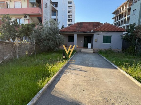 Tirane, jepet me qera apartament 2+1+Ballkon Kati 0, 140 m² 500 € (KAMEZ)