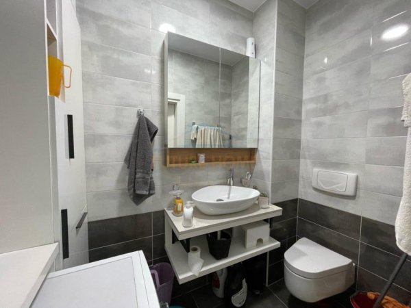 Tirane, shitet apartament 2+1 Kati 3, 78 m² 200.000 € (21 DHJETORI)