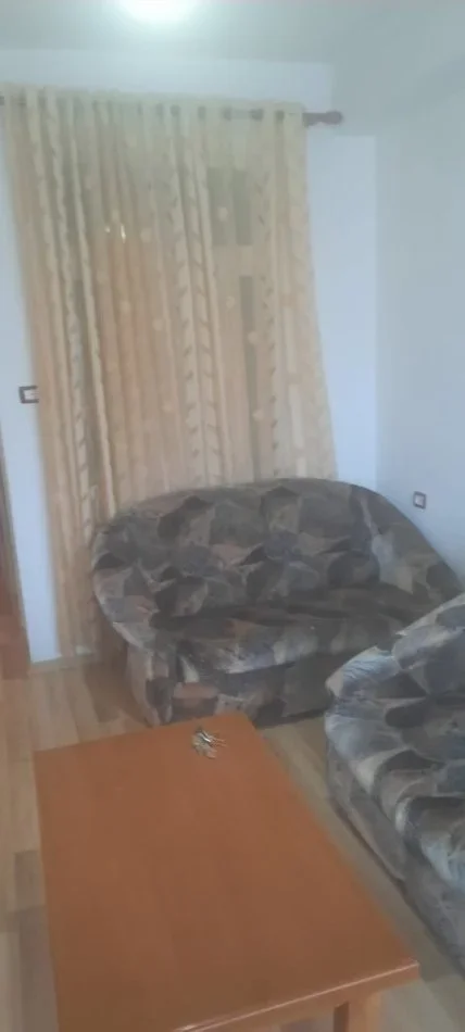 Durres, shitet apartament 2+1+Aneks+Ballkon Kati 4, 70 m² 97.000 € (Stacioni i Trenit)