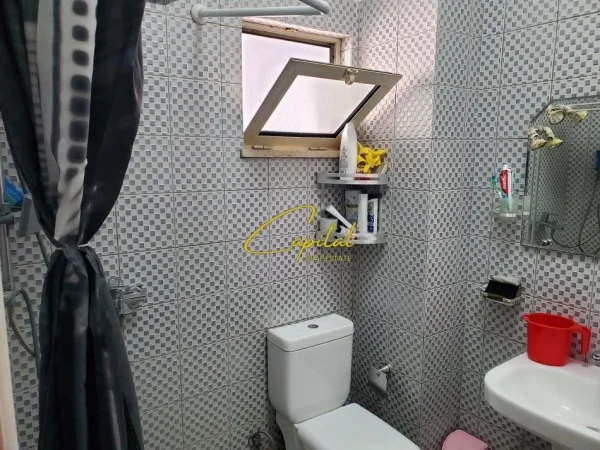 Tirane, shitet apartament 1+1 Kati 8, 65 m² 95.000 € (YZBERISHT)