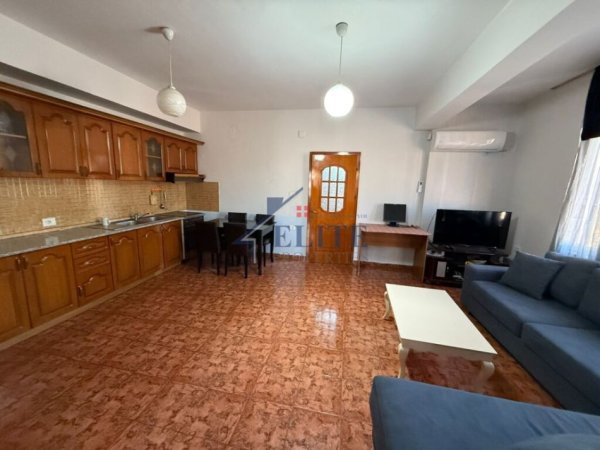 Tirane, jepet me qera apartament 2+1 Kati 6, 75 m² 510 € (Shallvaret)