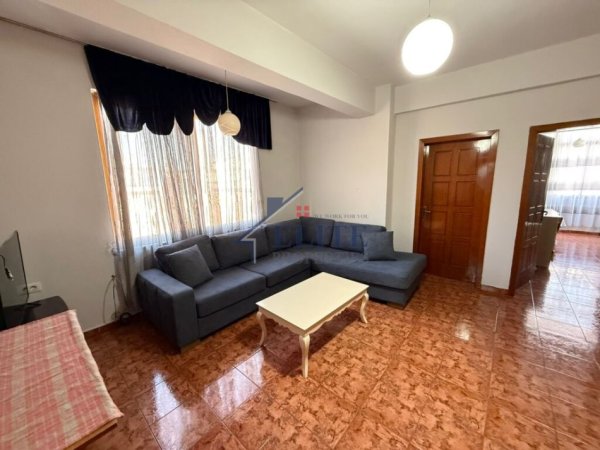 Tirane, jepet me qera apartament 2+1 Kati 6, 75 m² 510 € (Shallvaret)