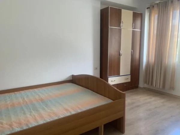 Tirane, shitet 2+1 Kati 2, 76 m² 95.000 € (Shkoze)