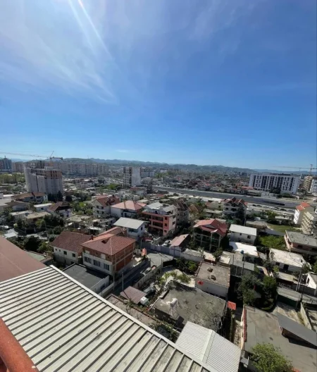 Tirane, jepet me qera apartament 2+1+Ballkon Kati 2, 90 m² 700 € (ISH SHESHI SHQIPONJA)