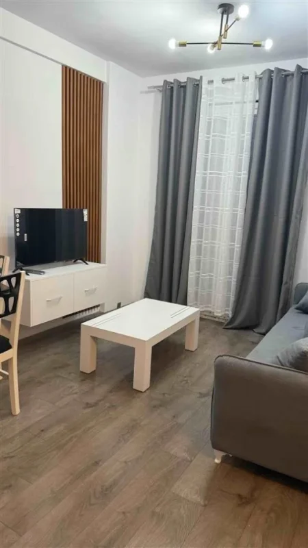 Tirane, jepet me qera apartament 1+1 Kati 7, 53 m² 420 € (Univers City, Gryka e Kacanikut)