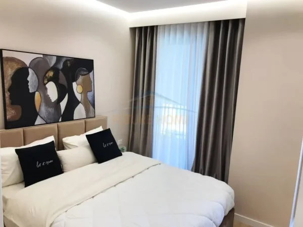 Tirane, shitet apartament 2+1 Kati 3, 107 m² 275.000 € (PAZARI I RI)
