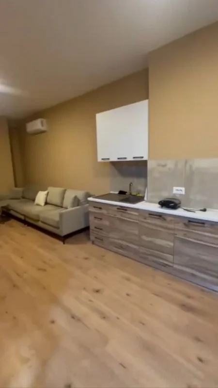 Tirane, shes apartament 1+1+Ballkon Kati 7, 70 m² 105.000 € (Yzberisht Kompleksi "Grand Gallery")