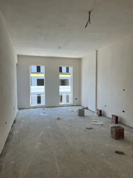 Tirane, shitet apartament 2+1+Ballkon Kati 5, 97 m² 97.500 € (Univers City)