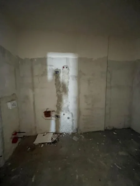 Tirane, shitet apartament 2+1+Ballkon Kati 5, 97 m² 97.500 € (Univers City)