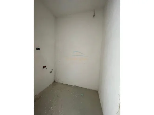 Shitet, Apartament 2+1, Jordan Misja, Tirane