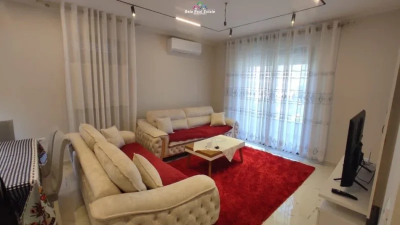 Tirane, jepet me qera apartament 2+1 Kati 4, 110 m² 700 € (PORCELAN)